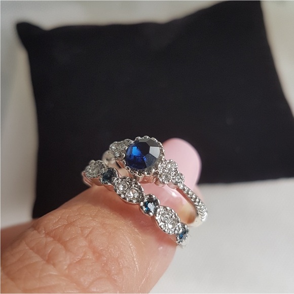 Swarovski Elements Blue Sapphire Round Solitaire Ring Band Set NEW - Picture 2 of 7